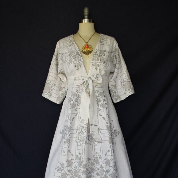 Rare custom Vintage Linen Crochet embroidered maxi dress gown caftan kimono - Picture 4 of 9